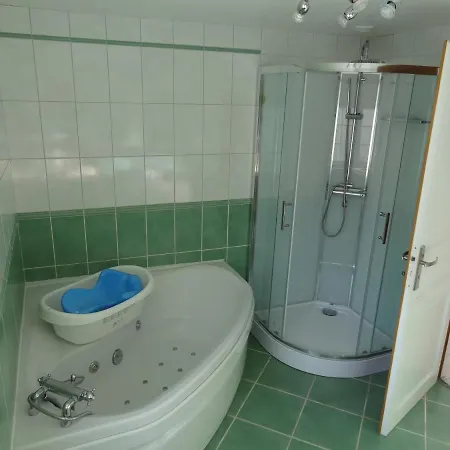 De L Alouette 펜션 *